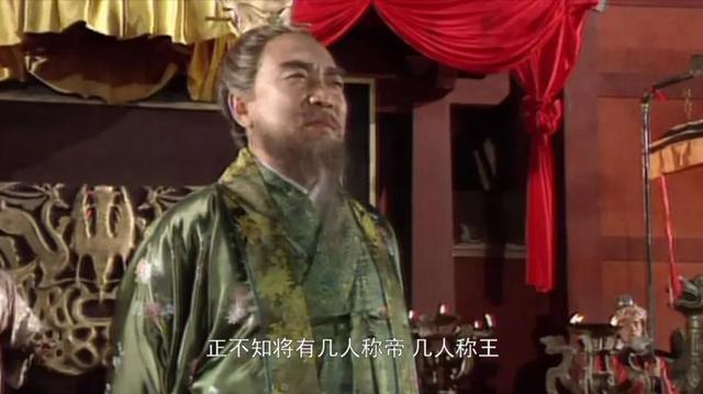 曹操是个怎样的人，观沧海中曹操是个怎样的人（三国：曹操到底是奸臣还是枭雄）