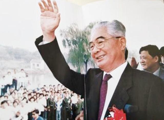 蒋南翔奖学金，清华“最牛本科生”（叶剑英给中央提意见）