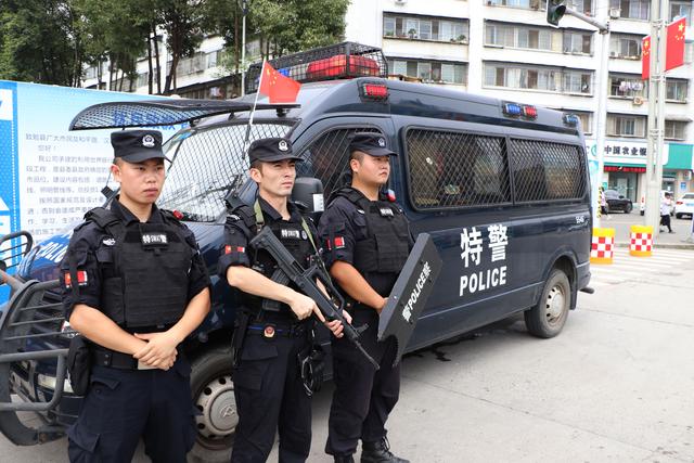 先进事迹怎么写，员工先进事迹怎么写（忠诚履职为平安——勉县公安局巡特警大队李靖同志先进事迹）