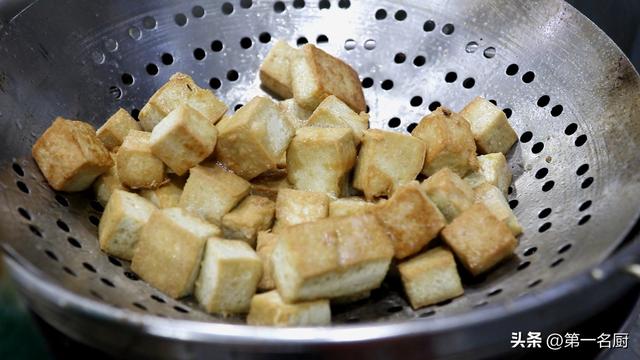 蛋黄豆腐做法介绍，蛋黄豆腐（分享5种豆腐最好吃做法）