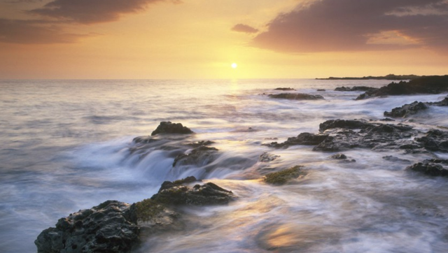 摩羯男的爱太疯狂了，摩羯男会因为性而爱上一个人吗（摩羯座疯狂爱上一个人时）