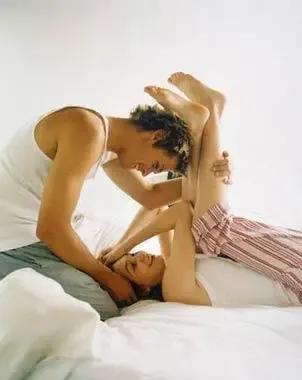 男女之间的性生活,多久一次才算正常?-质信十强榜