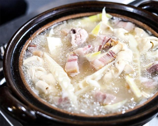 上海美食排行榜前十名，2021上海自助餐厅十大排行榜 百味园上榜（上海10大经典名菜）