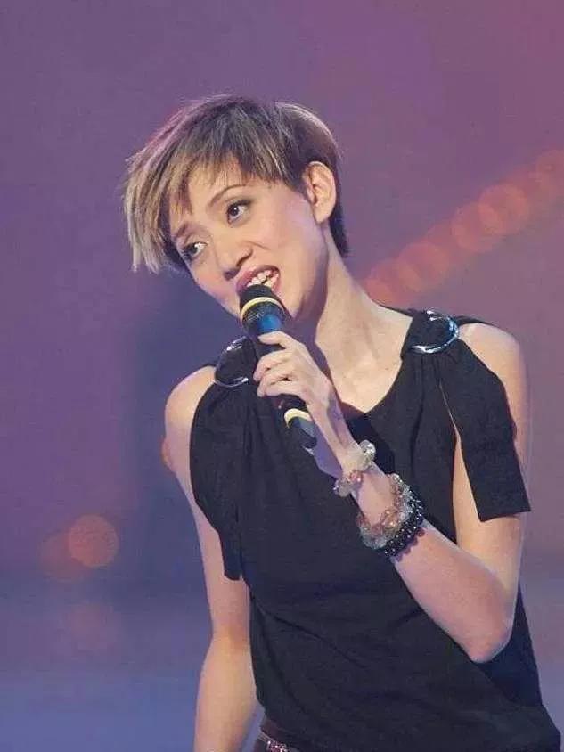 中国金曲排行榜，歌手排行榜（中国四大殿堂级女歌手）