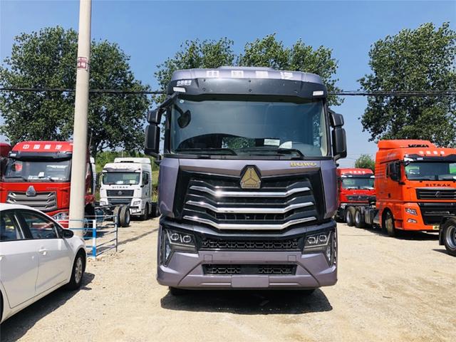 大货车新车报价，解放货车9米6新车报价 （8*4自动挡载货车就是牛）