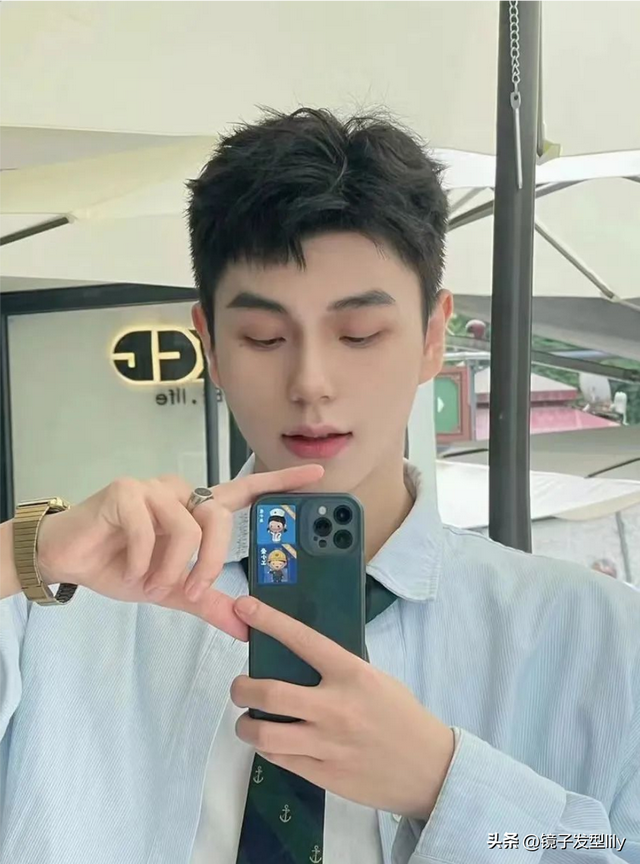 最常见的三种男士发型，没想到这么帅，有你同款吗