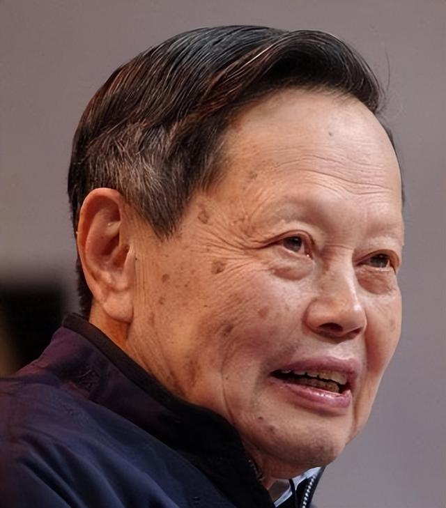 华南师范大学排名，华南师范大学近三年排名（广东省理科类专业最好的大学）