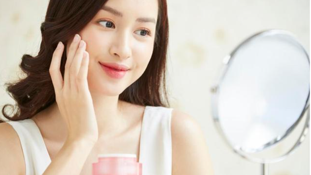 紧致抗皱护肤品排行榜，全球十大抗皱紧致排名（2023年热门“抗老面霜”排行榜）