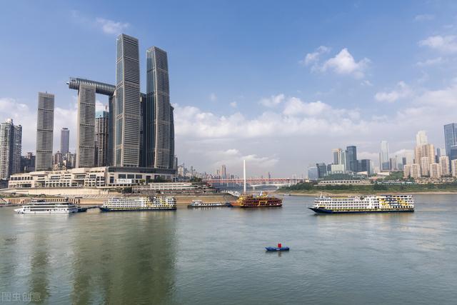 重庆旅游必去景点排名，重庆十佳旅游景点排行榜（重庆十个景点都值得一去）