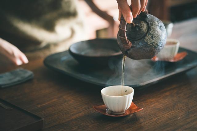 茶多酚一天不要超过多少g，茶之饮用要健康