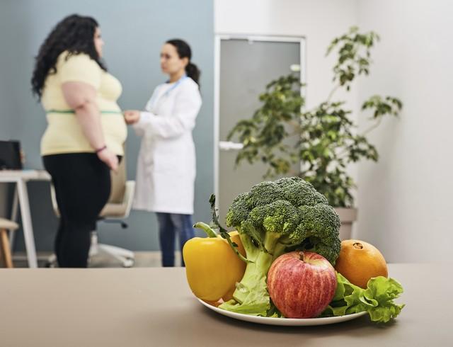 减脂餐食谱一周七天一日三餐女生，女性减脂饮食计划一周表（梨形身材女性的最新减脂餐规划）