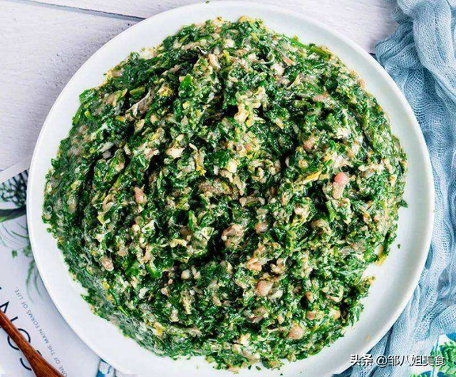 季菜饺子的做法，季季菜鸡蛋饺子怎么做（馅料鲜嫩不干巴）