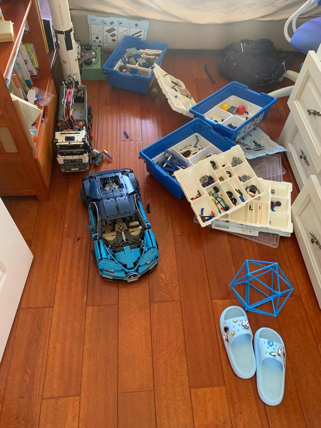 实木地板多少钱一平方米，实木地板价格是多少（装修避坑踩坑日记<木地板篇>）