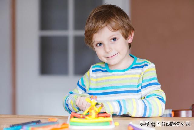 男生霸气十足的艺名，好听霸气的艺名男生（2022霸气个性有担当的男宝宝名字大全）