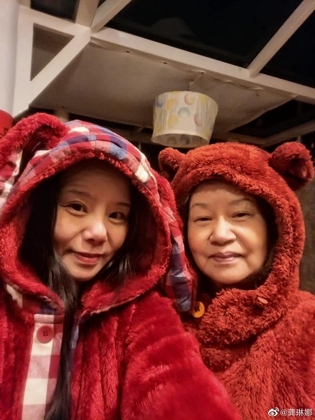 抖音怎么上传音乐，抖音怎么上传本地音乐（龚琳娜：在直播间教民歌）