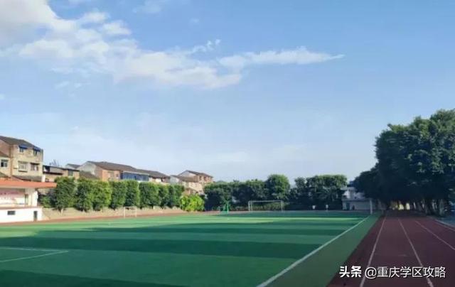 重庆八中科学城中学在哪里，重庆八中科学城中学校简介（居然还是王俊凯的母校）