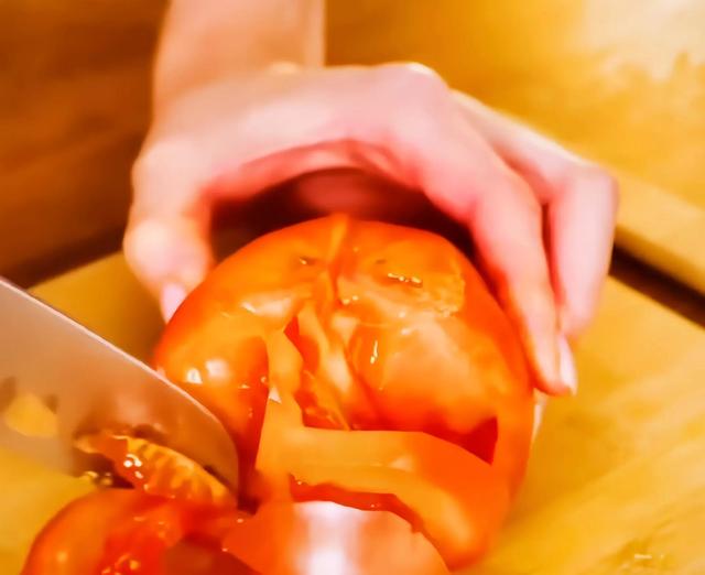 手指扎刺了怎么弄出来，手指被扎刺后如何才能清除（分享14个生活小妙招）