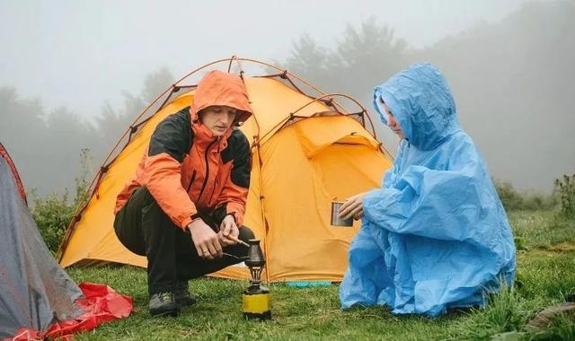 野营需要准备的物品，户外露营需要准备的东西（到底要带多少东西才算足够）