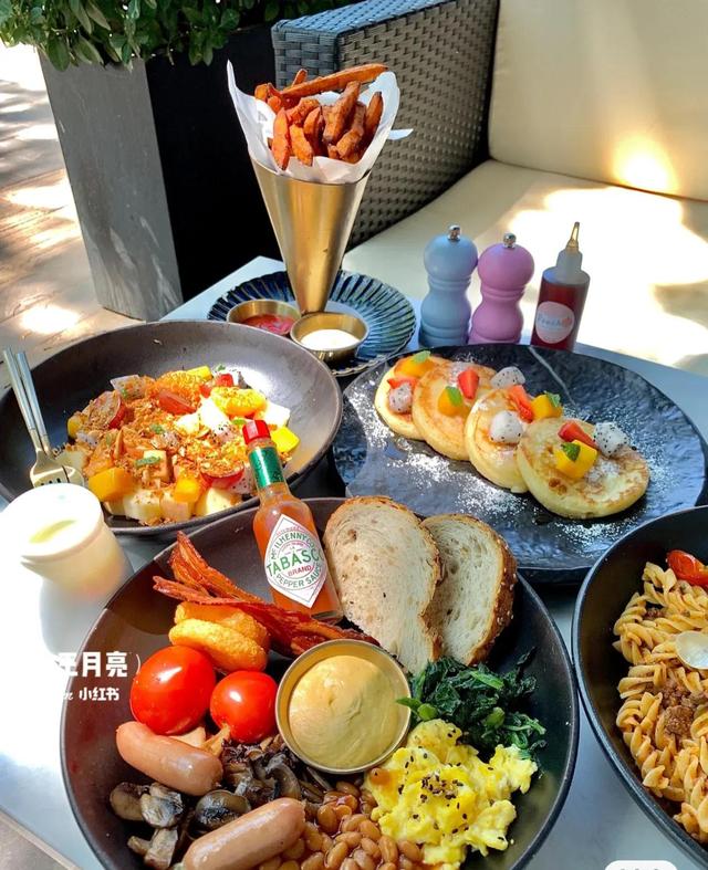 北京小吃一条街，北京有名的便宜小吃街推荐（在北京竟然能一条街吃遍全世界）