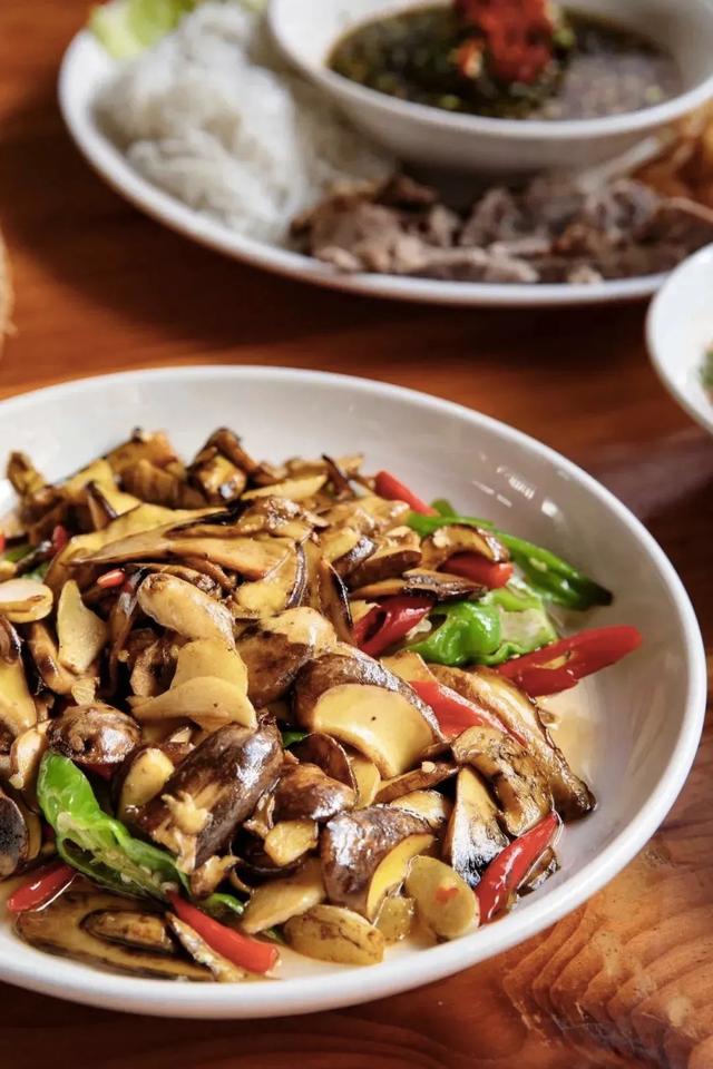 干巴菌怎么炒，干巴菌怎么炒不苦（这9道极致鲜味，错过再等1年）