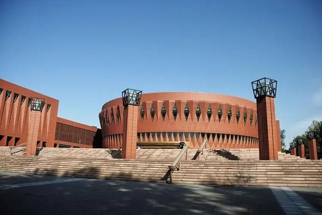 本科毕业后怎么修第二专业，本科毕业后怎么修第二专业哪些可以免考（大学转专业，到底难不难）