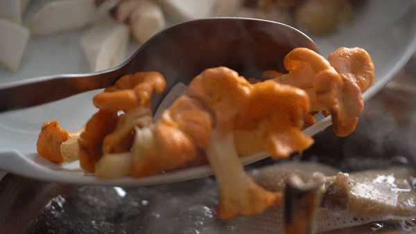 干巴菌怎么炒，干巴菌怎么炒不苦（这9道极致鲜味，错过再等1年）