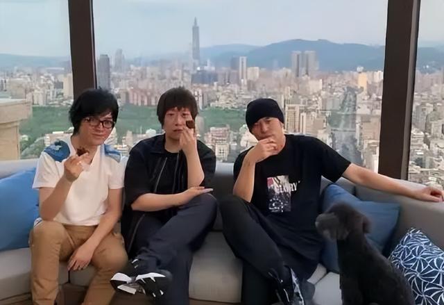 周杰伦身价多少亿，周杰伦身价多少亿2022（周杰伦新歌被质疑江郎才尽）