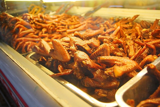 广州东江最好吃的盐焗鸡，今天吃鸡——吃东江盐焗鸡