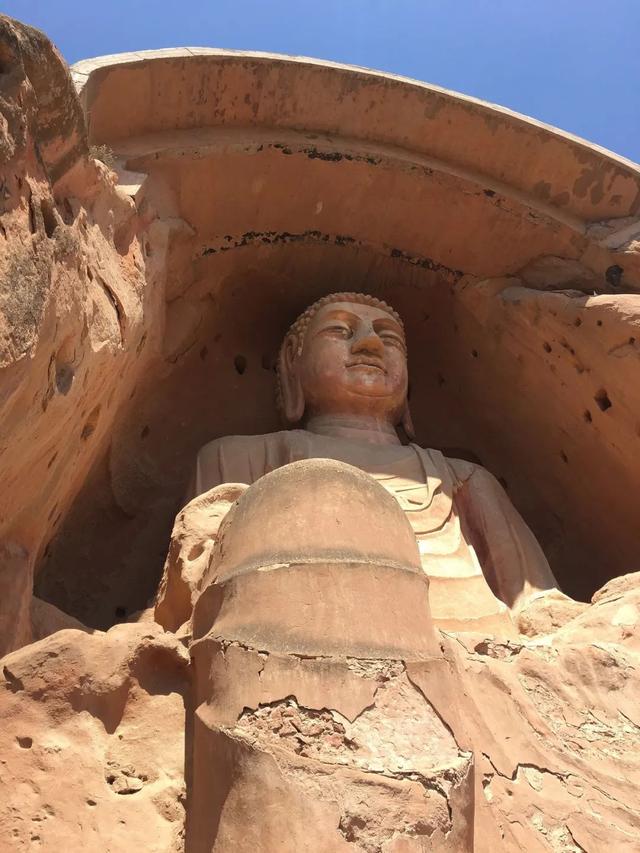 七八月份最适合旅游的地方，7-8月最适合旅游的地方（探索天地间的五光十色）