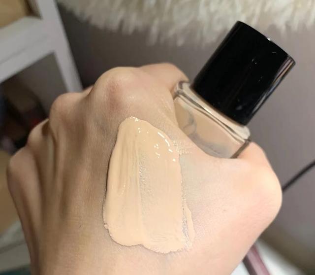 娇兰金钻粉底液，娇兰金钻塑颜粉底液遮瑕力如何（公认好用的5款贵妇粉底液）