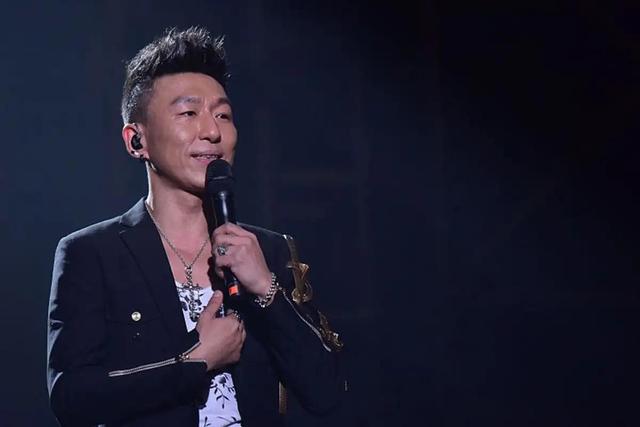 白百何出轨事件，白百何被曝出轨原因（被爆泰国当街揉臀）