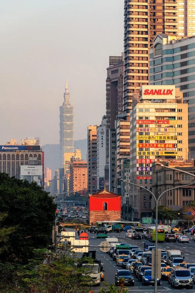 如何去台湾，如何去台湾工作（坐上高铁去台湾旅行）