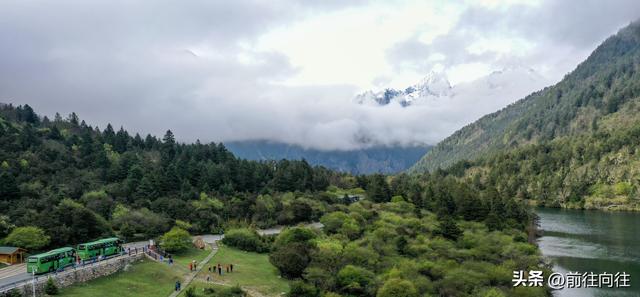 墨石公园属于哪个县城，墨石公园简介（必驾木格措墨石公园圣地理塘）