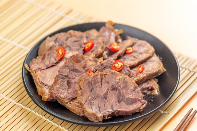 肥牛是羊肉还是牛肉，要分清“黄牛”和“水牛”