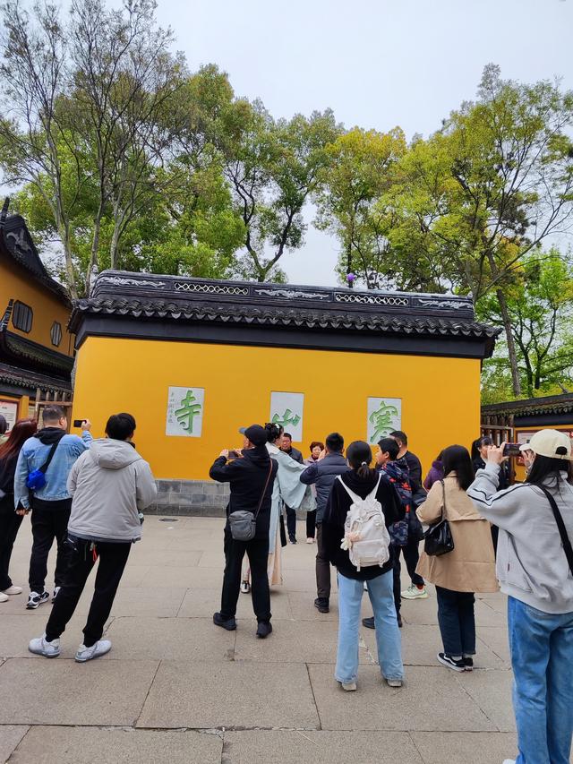 苏州寒山寺免费景点，苏州休闲卡打卡第一站——寒山寺