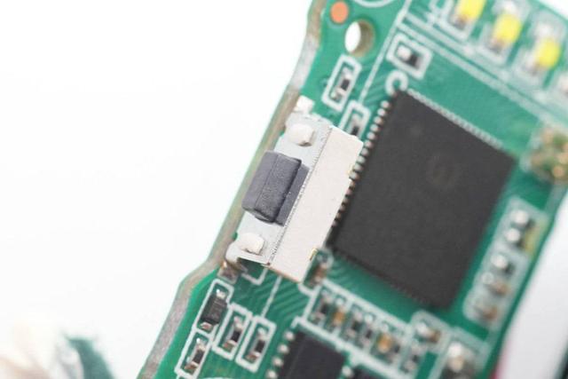 如何检测移动电源的容量，怎么测量移动电源电池容量（兼具小体积与10000mAh大容量）