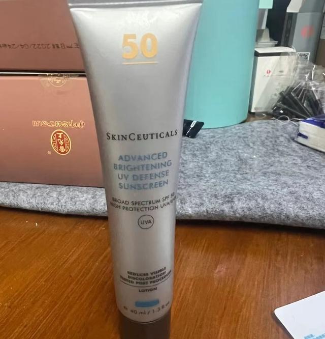 巴黎欧莱雅防晒霜，巴黎欧莱雅防晒霜价格（公认防晒效果超好的4款防晒霜）