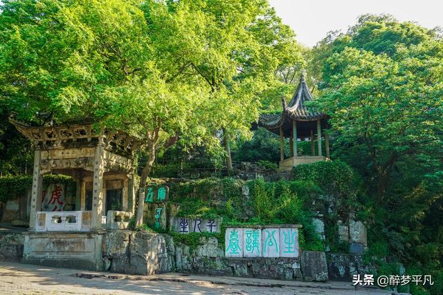 苏州虎丘景点介绍及游玩路线，苏州旅游景点虎丘地点（<江苏苏州5A景区>）