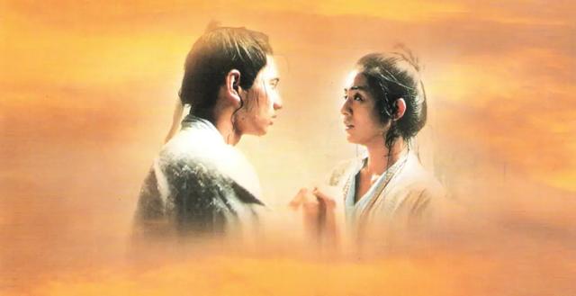 失恋伤感的句子，失恋后伤心绝望的句子说说心情短语每都那么让人崩溃（50条悲凄伤感的爱情文案）