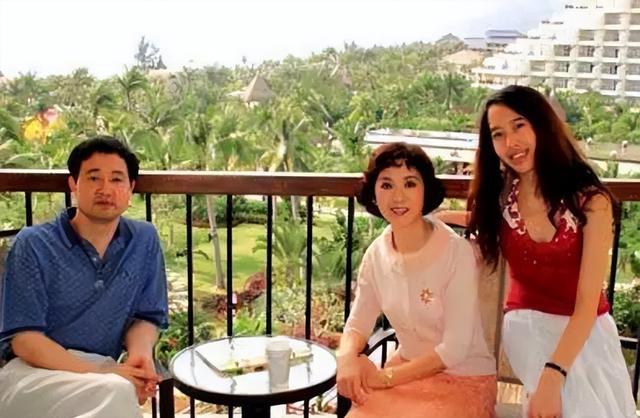 移民后最后悔的明星，这十位老牌明星