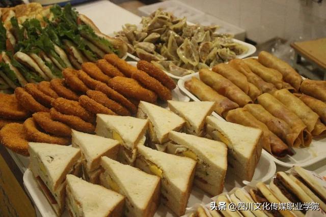 快乐星球第三部的简介，快乐星球第三部片尾（在文传什么是快乐星球）