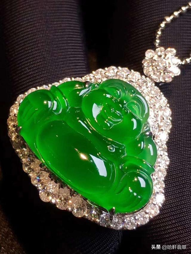 玉和翡翠有什么区别，玉和翡翠有什么区别带在身上（没搞明白翡翠和玉的区别）