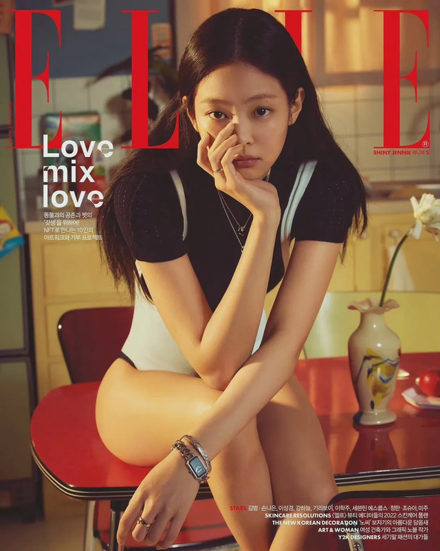 美颜相机怎么去水印，轻颜相机如何去水印（BLACKPINK拍封面被嘲“抠图打假现场”）