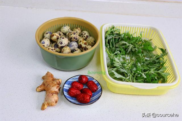 艾草可以吃吗，插门上的艾草可以吃吗（遇见艾叶摘回家）