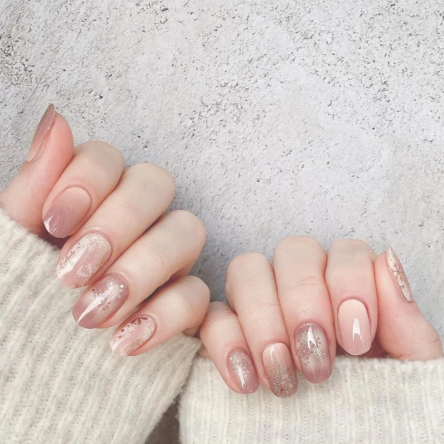 美甲，美甲美睫培训学校学费多少（开春画上这些“美甲”样式图片）