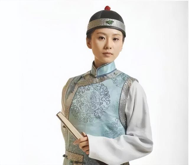 真人二次元/萝莉/同一个人/适合组头/高清  拿图点赞眼瞎别拿。，微信头像，真人二次元/萝莉/同一个人/适合组头/高清  拿图点赞眼瞎别拿。（这13位女星的反串）