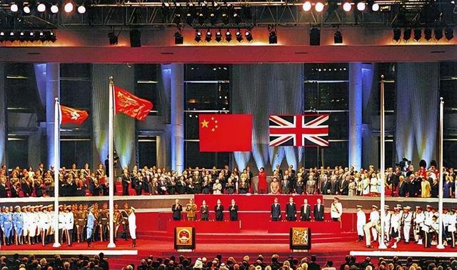 香港什么时候割让给英国，香港割让给英国是哪一年（英国为何愿意归还香港）