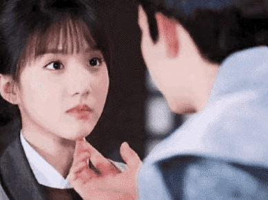 北美大灰狼是什么梗，北美灰狼为什么这么大（嘟嘴索吻、牵手搂抱、时刻黏在一起）