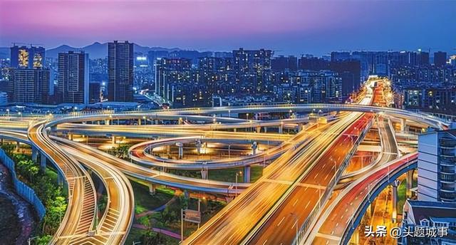 九江和赣州哪个副中心好，九江的城建水平输在了哪里