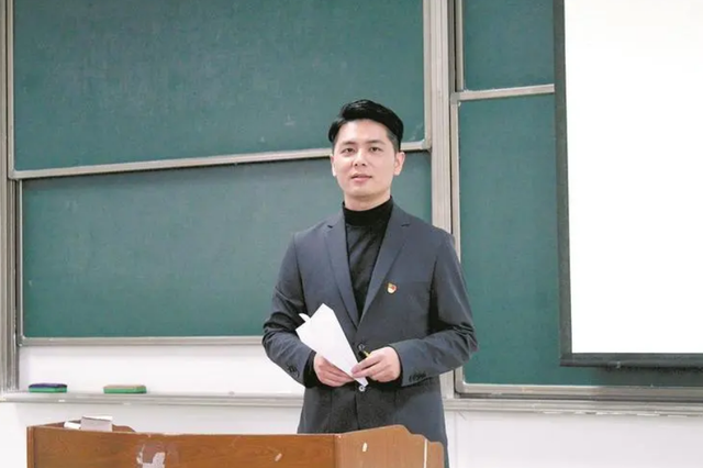 师范学校男生不好过（36岁高学历男教师）